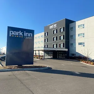 Park By Radisson Edmonton Airport Inn